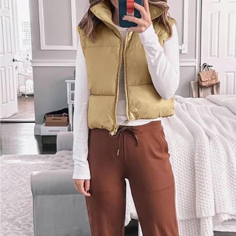 Stylish Gold Women's Puffer Vest